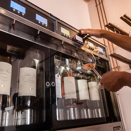 Ada Nada Agriturismo Κατάλυμα σε φάρμα Treiso